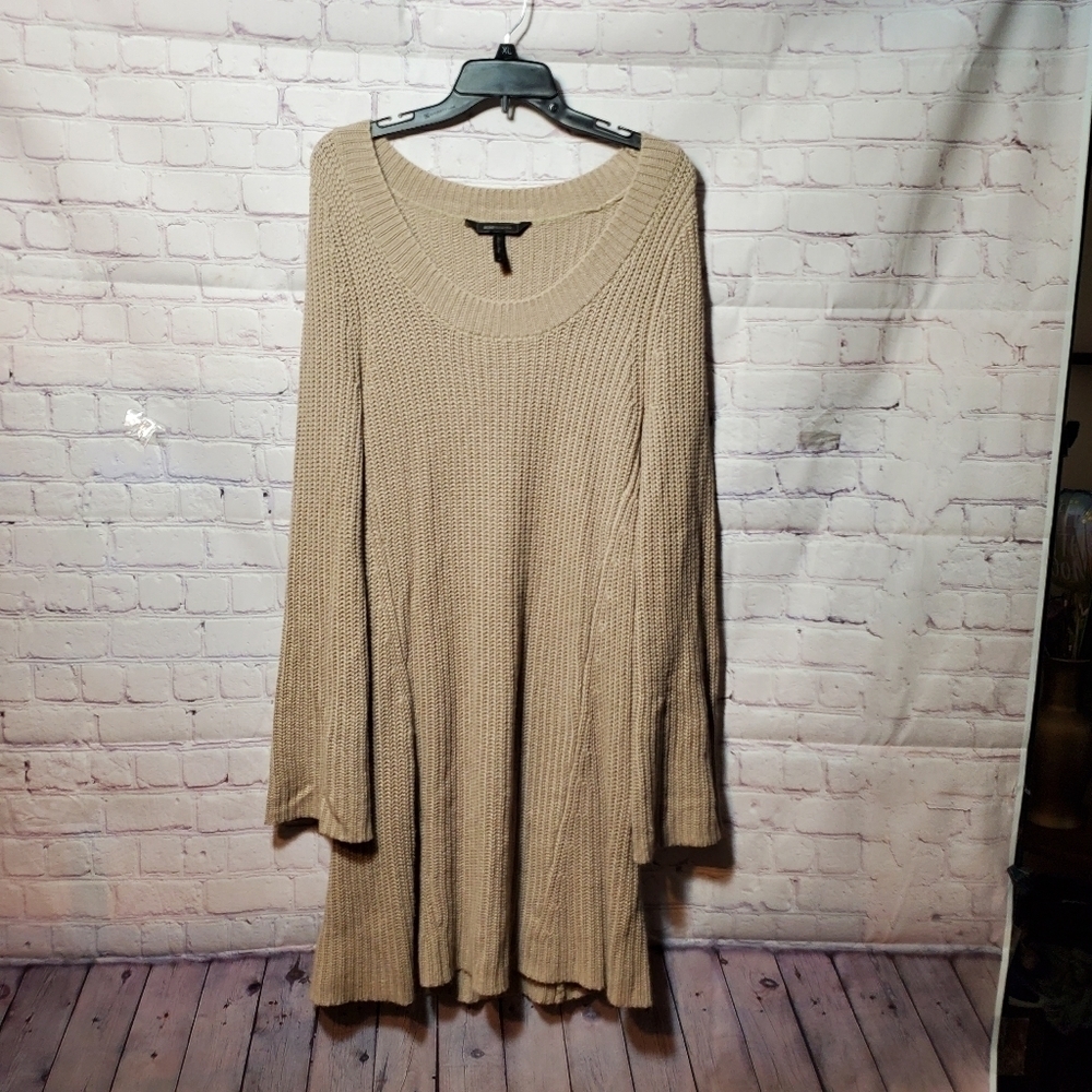 BCBG MAXAZRIA SWEATER DRESS